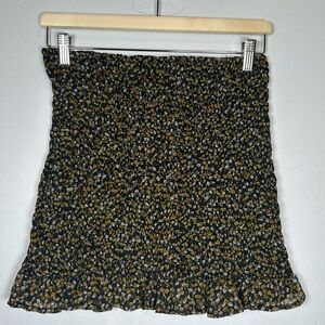 Cottagecore Black and Gold Floral Mini Skirt. Size Medium.